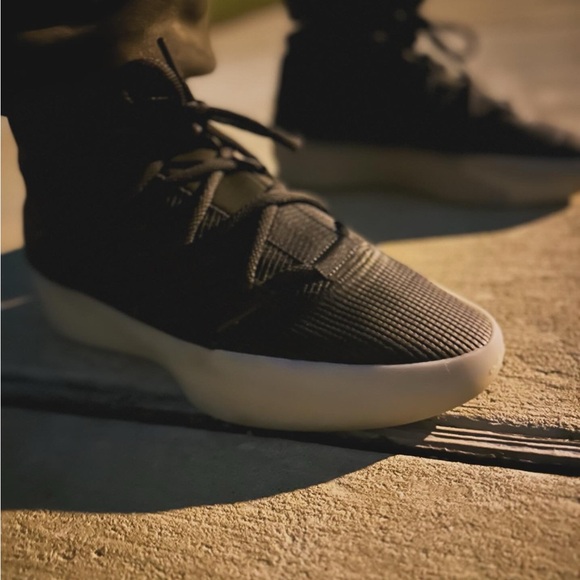 FEAR OF GOD x ADIDAS BASKETBALL 1 - Picture 3 of 8
